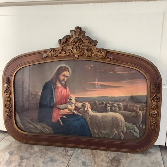Antique Other - Jesus Lamb Print Gorgeous Antique Wood Oval Frame